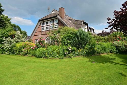 Foto - Viel Raum für Leben, Familie und Ideen –Einfamilienhaus im Grünen