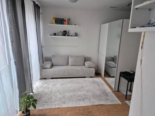 Foto - Einzimmerwohnung Zwischenvermieter 21.5 Bis 28.06