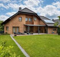 Einfamilienhaus, Einliegerwohnung, Garage & Garten - Altenkirchen - Mammelzen