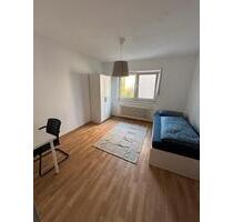 Studenten WG mit 4 Schlafzimmern! - Gießen