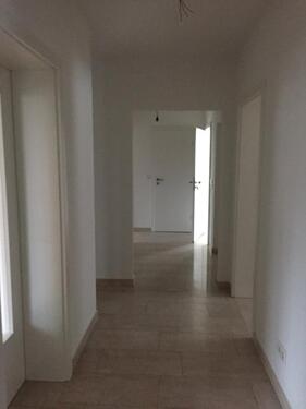 Foto - Schöne 5-Zimmer-Wohnung - 1.200,00&nbsp;EUR Kaltmiete, ca.&nbsp; 105,00&nbsp;m&sup2;