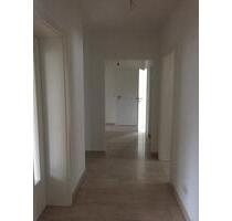 Schöne 5-Zimmer-Wohnung - 1.200,00&nbsp;EUR Kaltmiete, ca.&nbsp; 105,00&nbsp;m&sup2; in Karlstein am Main (PLZ: 63791)