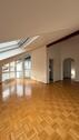Foto - Modernisierte 2,5-Zimmer Wohnung mit EBK und Balkon