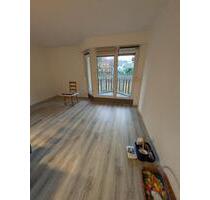 Charmante 3-Raum-Wohnung in Rabenstein mit Loggia Küche optional zum Kauf - Chemnitz