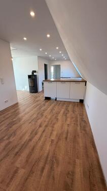 Foto - Erstbezug nach Kernsanierung-großzügige 3-Zimmer-Dachgeschosswhg