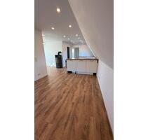 Erstbezug nach Kernsanierung-großzügige 3-Zimmer-Dachgeschosswhg - Barnstorf