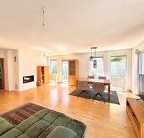 Moderne DHH in Olching mit vielen Extras