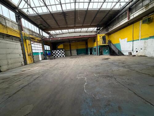 Foto - Helle Lager-Produktionshalle 