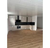 Kernsanierte Souterrain-Wohnung 65qm 650€ Kaltmiete - Hohenroda