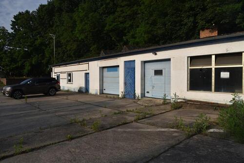 Foto - 400 m² Werkstatt mit Büro, Shop, Carport & Stellplätze in der Stadt Spremberg zu vermieten