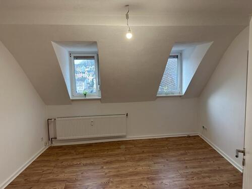Foto - 2 Zimmer Dachgeschoßwohnung zur Miete in Idar-Oberstein
