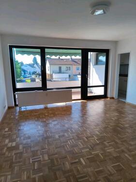 Foto - Helle 1-Zimmer-Wohnung mit Garage und großem Balkon