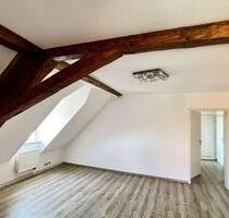 Moderne 2-Zimmer-Dachgeschosswohnung mit Stellplatz in Blankenburg - Blankenburg (Harz)
