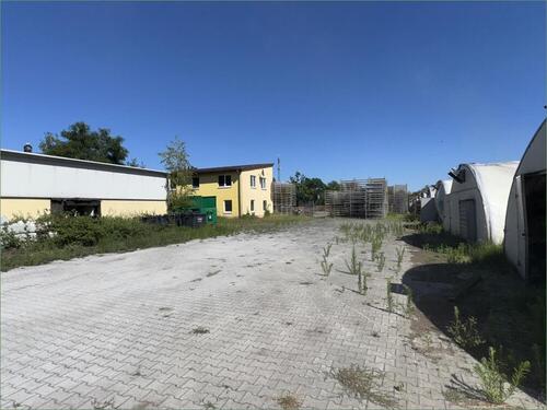 Foto - Bürogebäude mit Lagerhalle und Außenlagerflächen in attraktiver Lage