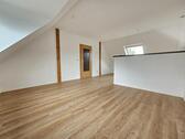 Foto - Schöne geräumige Wohnung mit eigenem Dachboden