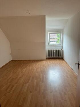 Foto - 1 Zimmer Dachgeschoßwohnung zur Miete in Rengsdorf