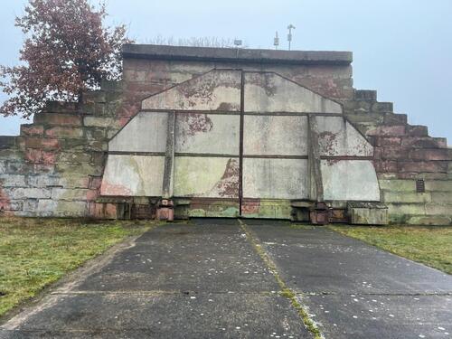 Foto - Hangar Stellplatz Lagerfläche Office Stellplatz Flugzeug