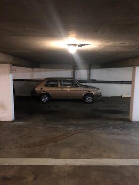 Foto - Abgeschlossener PKW‑Abstellplatz in Liederbach am Taunus zu vermi