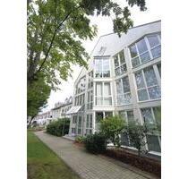 Helle, 4 Zimmer Wohnung (3+Wintergarten) in Manching, Balkon,TG - Tiefenbach