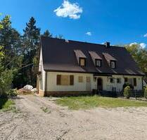 Grundstück mit renovierungsbedürftiger Doppelhaushälfte (Rohbau) - Schwabach