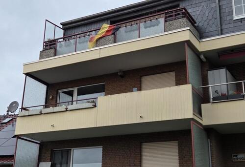 Foto - Lichtdurchflutete, ruhige 3-Zi.-Wohnung mit Balkon, Premium-EBK