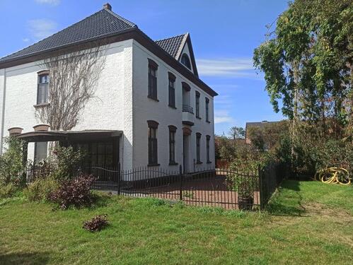 Foto - Helle Wohnung im 1. OG in saniertem denkmalgeschützten Herrenhaus