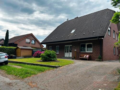 Foto - IMMOBILIEN GUMNIOR präsentiert: renovierte 3 Zimmer-Dachgeschosswohnung in Salzbergen-Holsten