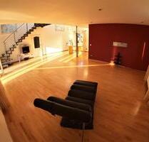 Moderne Design Whg., 5 ZKB, freist. ZFH, Küche, Balkon, Pool,Gar. - Gersheim