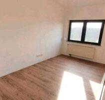 Helle Wohnung zu vermieten - 650,00&nbsp;EUR Kaltmiete, ca.&nbsp; 90,00&nbsp;m&sup2; in Battweiler (PLZ: 66484)