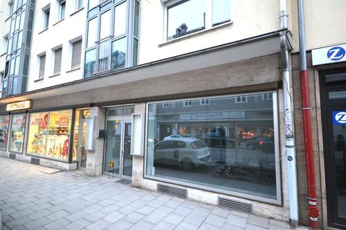 Foto - Schwabing - Ladengeschäft in guter Lauflage