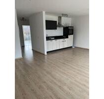 Helle 3 Zimmer Wohnung *neu renoviert*! - Eging am See