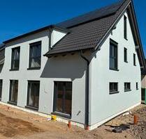 Nachhaltige Premium Doppelhaushälfte im Erstbezug - Herford