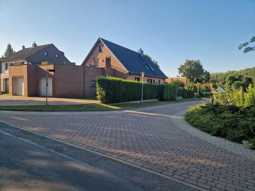 Foto - Zweifamilien Haus - 495.000,00&nbsp;EUR Kaufpreis, ca.&nbsp; 200,00&nbsp;m&sup2;