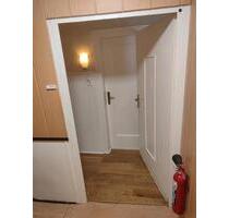 23-Zimmerwohnung zu vermieten - 600,00 EUR Kaltmiete, in Detmold (PLZ: 32756) 23-Zimmerwohnung zu vermieten - 600,00 EUR Kaltmiete, in Detmold (PLZ: 32756)