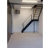 Stellplatz Wohnwagen Lagerhalle Boot Garage Camper beheizbar - Radevormwald