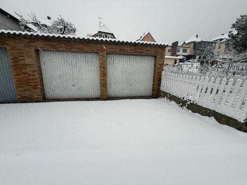 Foto - Garage inkl. Stellplatz davor zu vermieten – 85 € Monat (Bad So