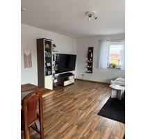 Sehr schöne OG Wohnung mit Balkon zu vermieten! - Roding