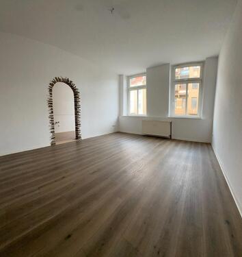 Foto - Großzügige 2-Raum-Wohnung Küche-Wohn-Bad und Schlafzimmer