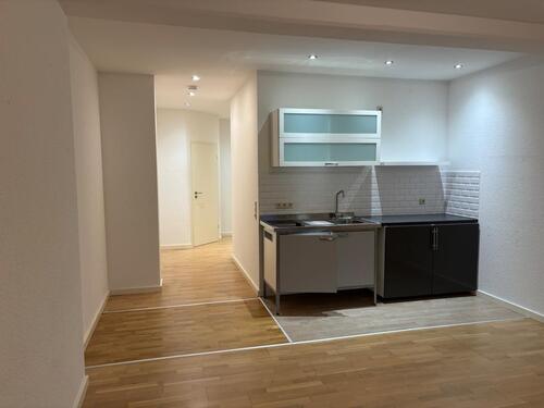 Foto - ++unweit des Rathauses++KfZ-Stellplatz ++ Fernwärme+++