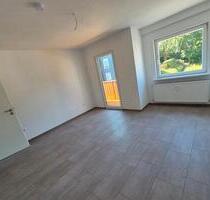 schöne helle 70qm Wohnung m.Balkon in RS Lennep zu vermieten 3 Zi - Remscheid Gemarkung Bergisch Born