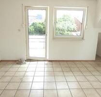 2 Zimmer Wohnung mit Balkon und Garage in ruhiger Lage - Duisburg Hamborn
