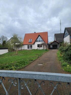 Foto - freistehendes Einfamilienhaus in zentraler Lage mit Garten