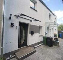 Modern kernsaniertes Reihenhaus mit Garten in Sarstedt