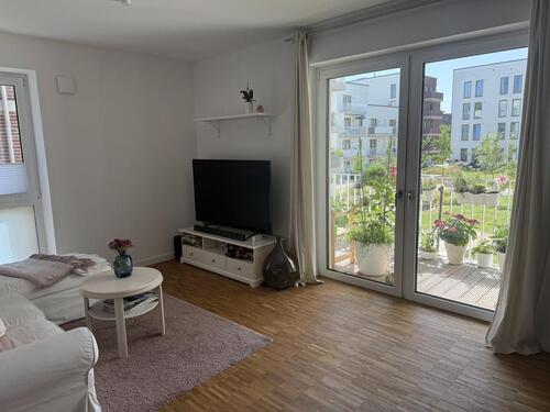 Foto - KEINE ANRUFE + Anfragen nur per Mail + 3 Zimmer + Balkon + top Ausstattung + Basselweg 74 Whg. 7.21