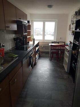 Foto - Möbliertes Zimmer mit Balkon in einer WG ab 16.04.26 frei