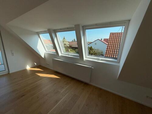 Foto - Helle 3-Zimmer DG Maisonette Wohnung in Wolfschlugen 72649