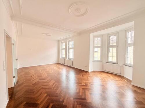 Foto - Kernsaniert und bezugsfrei - Altbau charme auf 97m2