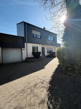 Foto - Modernes Reihenhaus mit Garten und Garage - frisch modernisiert