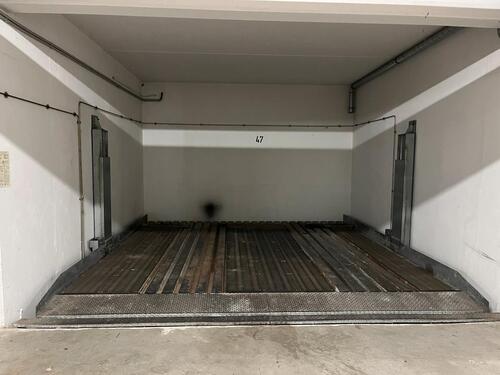 Foto - Tiefgaragenstellplatz - 50,00&nbsp;EUR Miete,