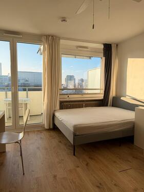 Foto - Exklusiv Wohnen im Arabellapark: Apartment mit Pool & neuer Küche